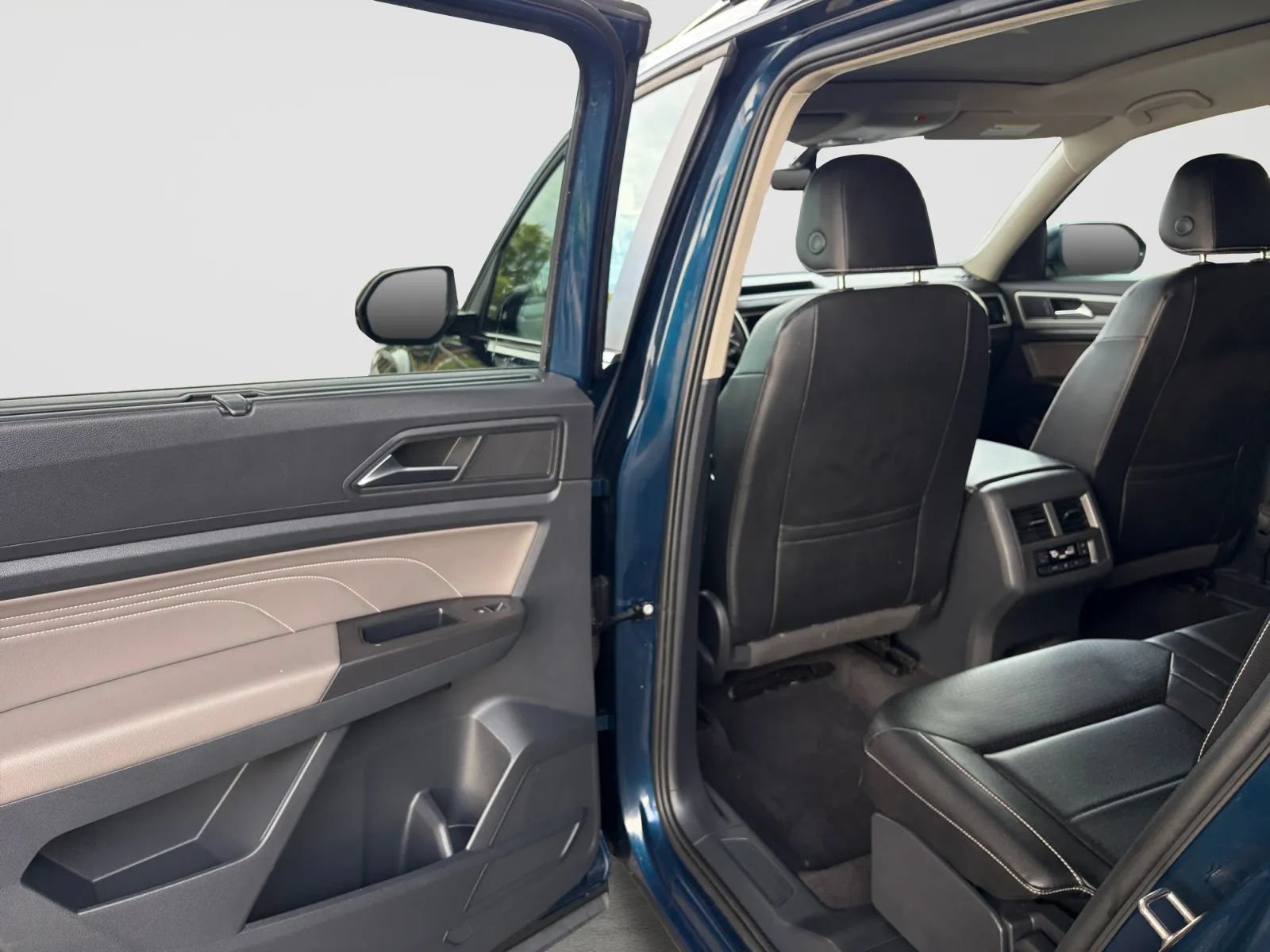 Used 2022 Volkswagen Atlas SE AWD/4WD image 14