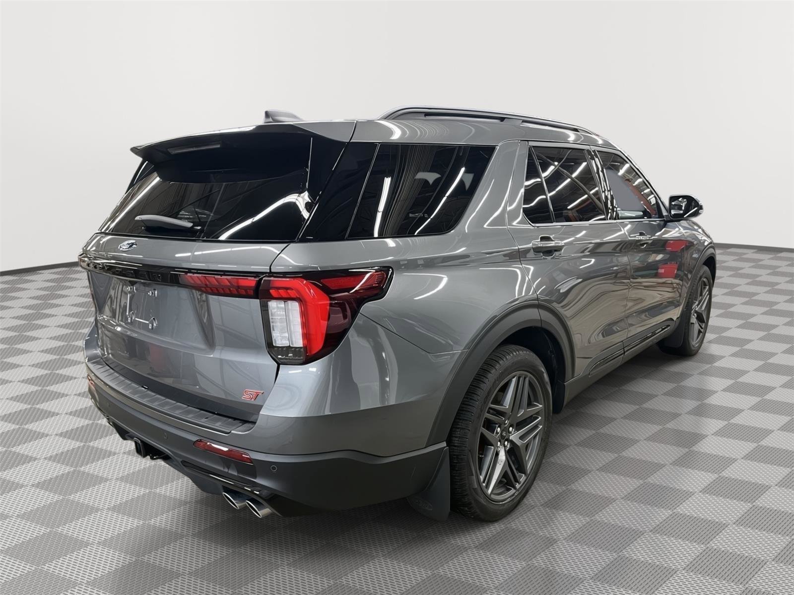 Used 2026 Ford Explorer ST w/ Sun And Sound Package image 5