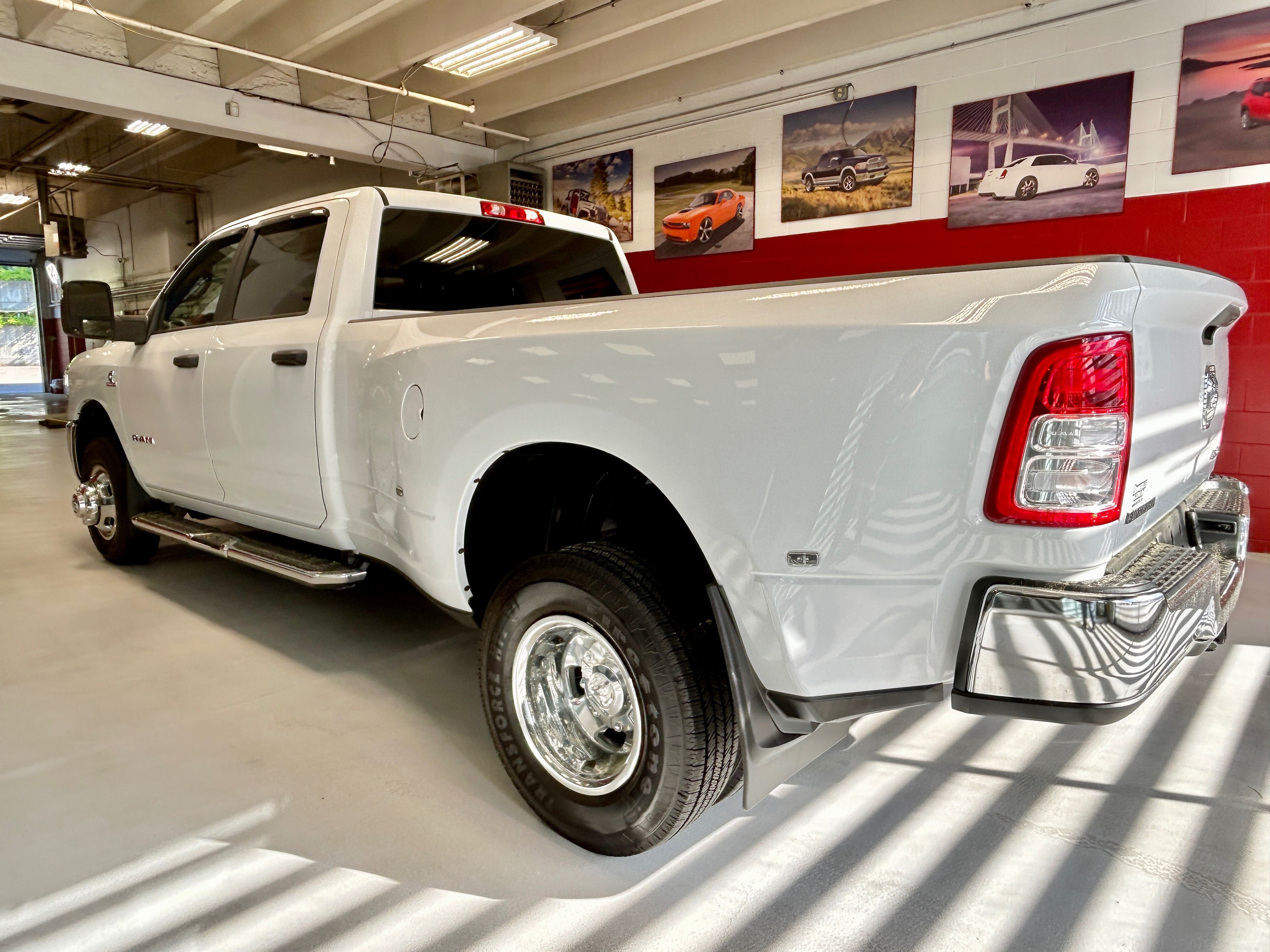 Used 2023 RAM 3500 Big Horn w/ Level 1 Equipment Group AWD/4WD image 5