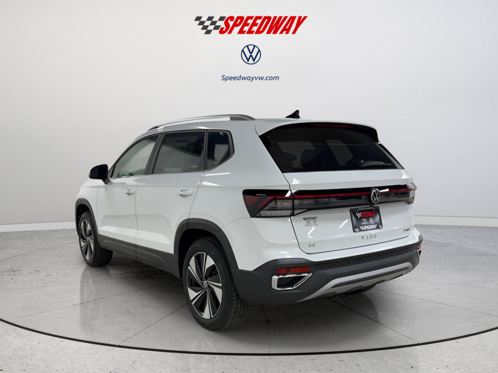 New 2025 Volkswagen Taos SE image 5