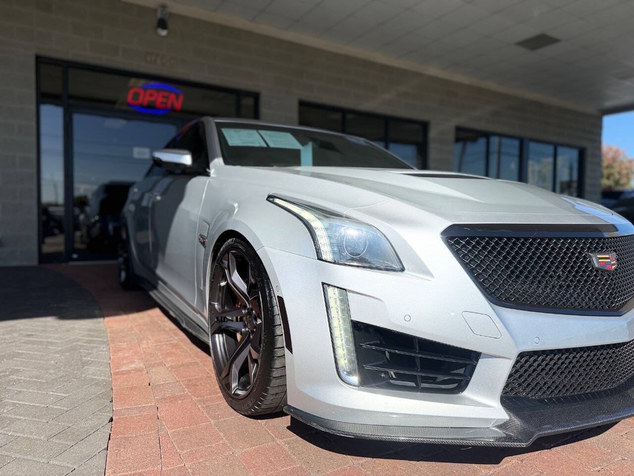 Used 2016 Cadillac CTS V w/ Luxury Package RWD image 35