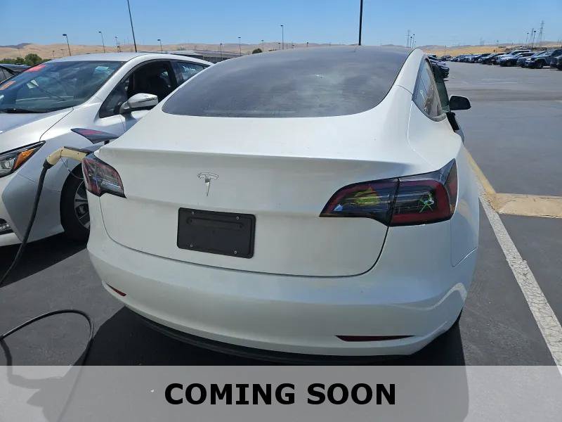 Used 2023 Tesla Model 3 Standard Range RWD image 1