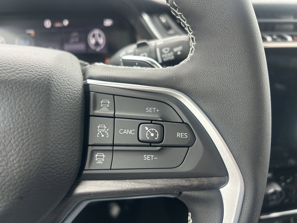 New 2025 Jeep Grand Cherokee L Limited w/ Black Appearance Package image 20