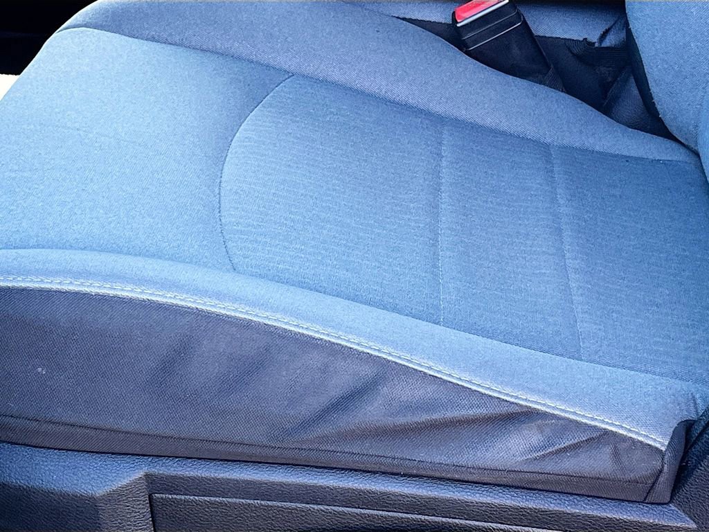 Used 2021 RAM 1500 Classic SLT image 19