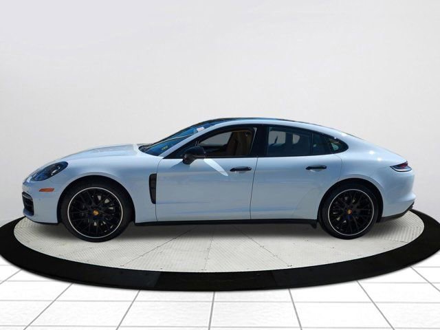 Used 2022 Porsche Panamera image 6