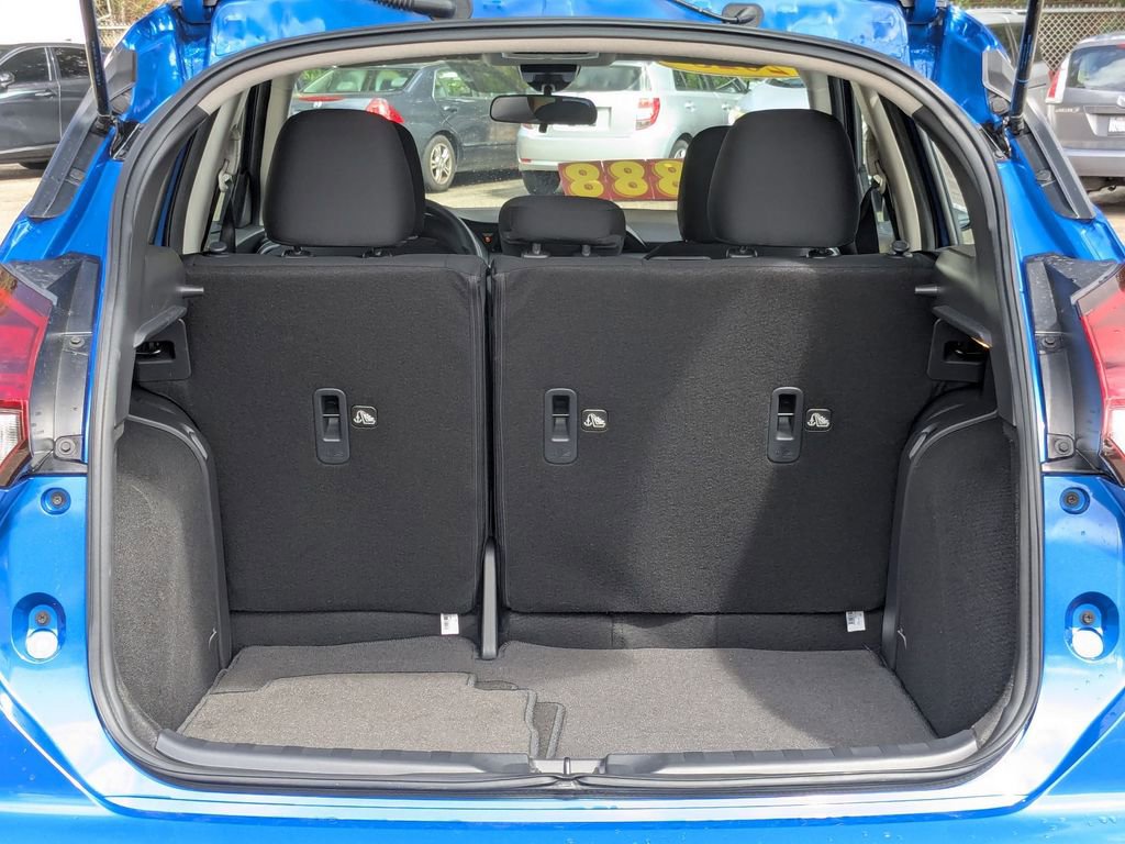 Certified 2025 Nissan Kicks Play S image 26