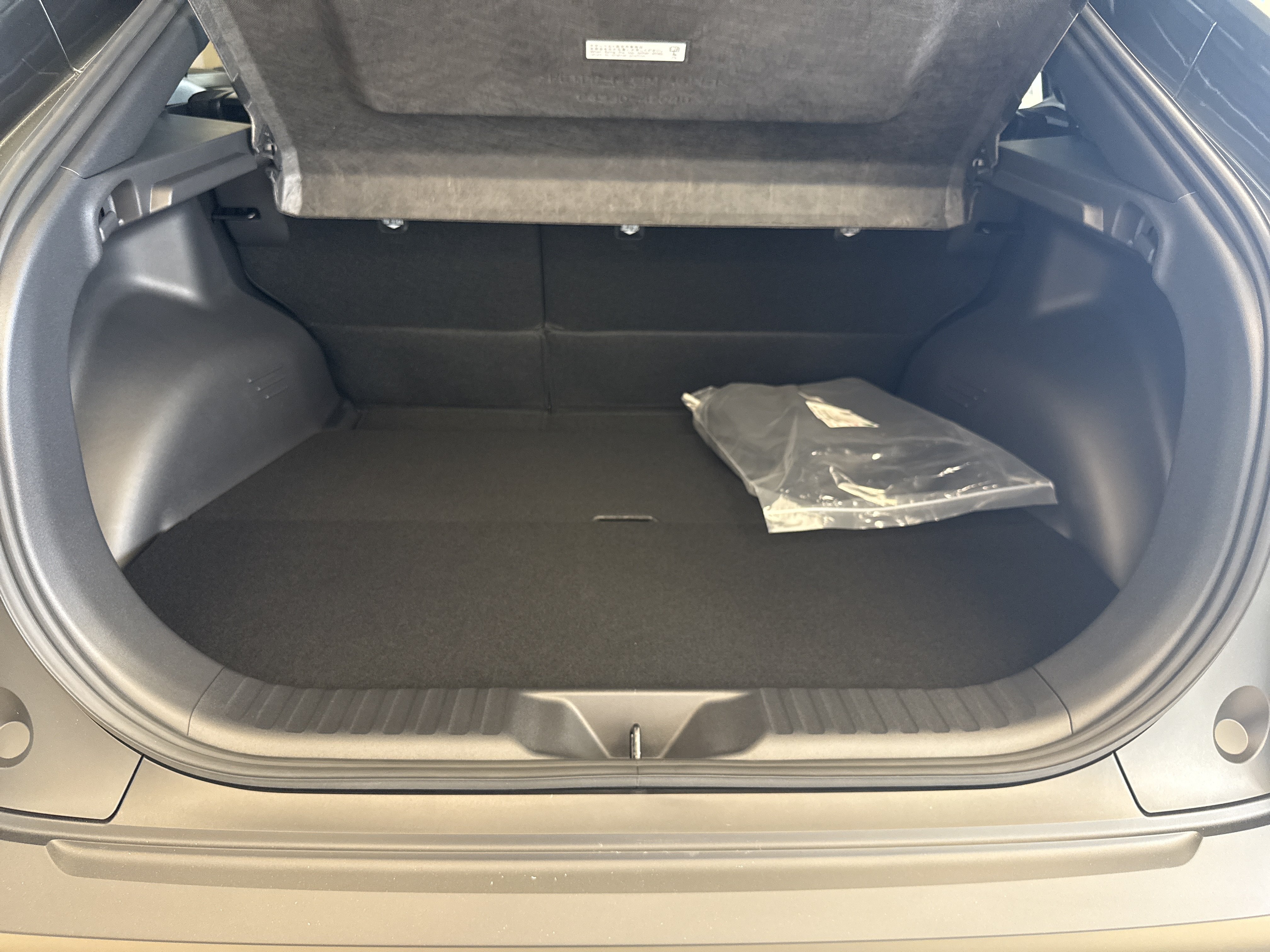 New 2026 Toyota C-HR AWD/4WD image 17