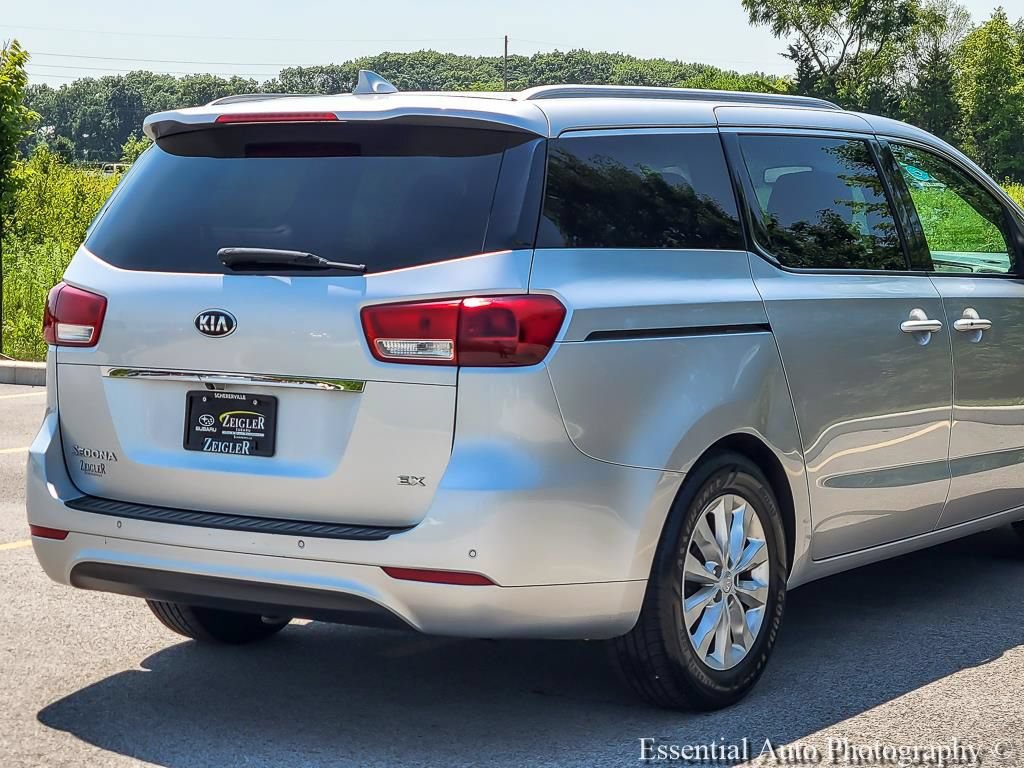 Used 2016 Kia Sedona EX FWD image 6
