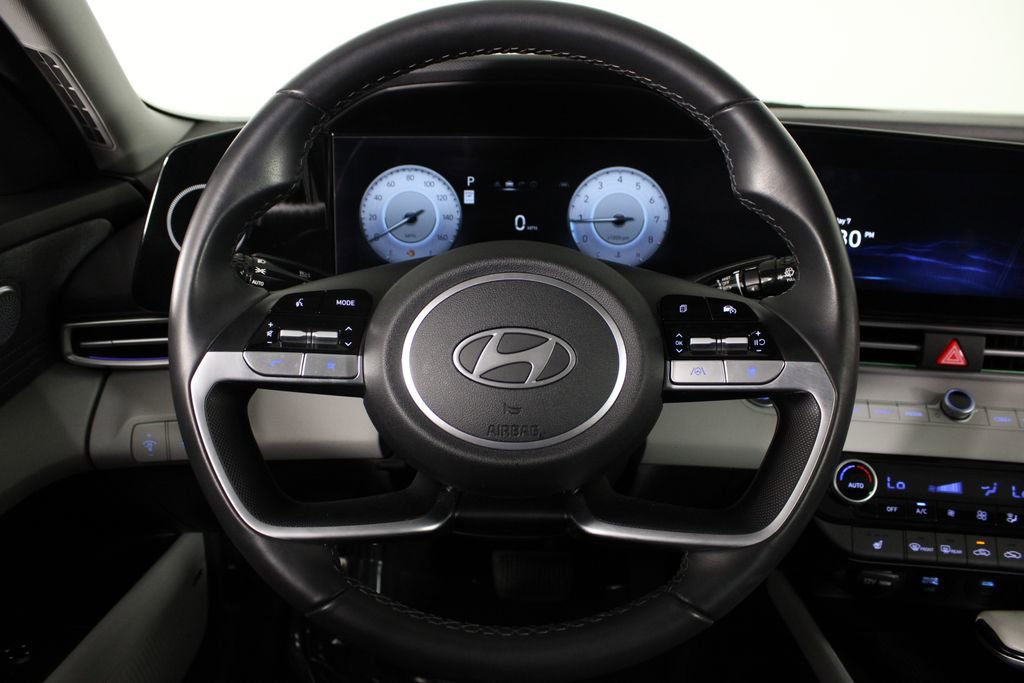 Certified 2024 Hyundai Elantra Limited FWD image 27