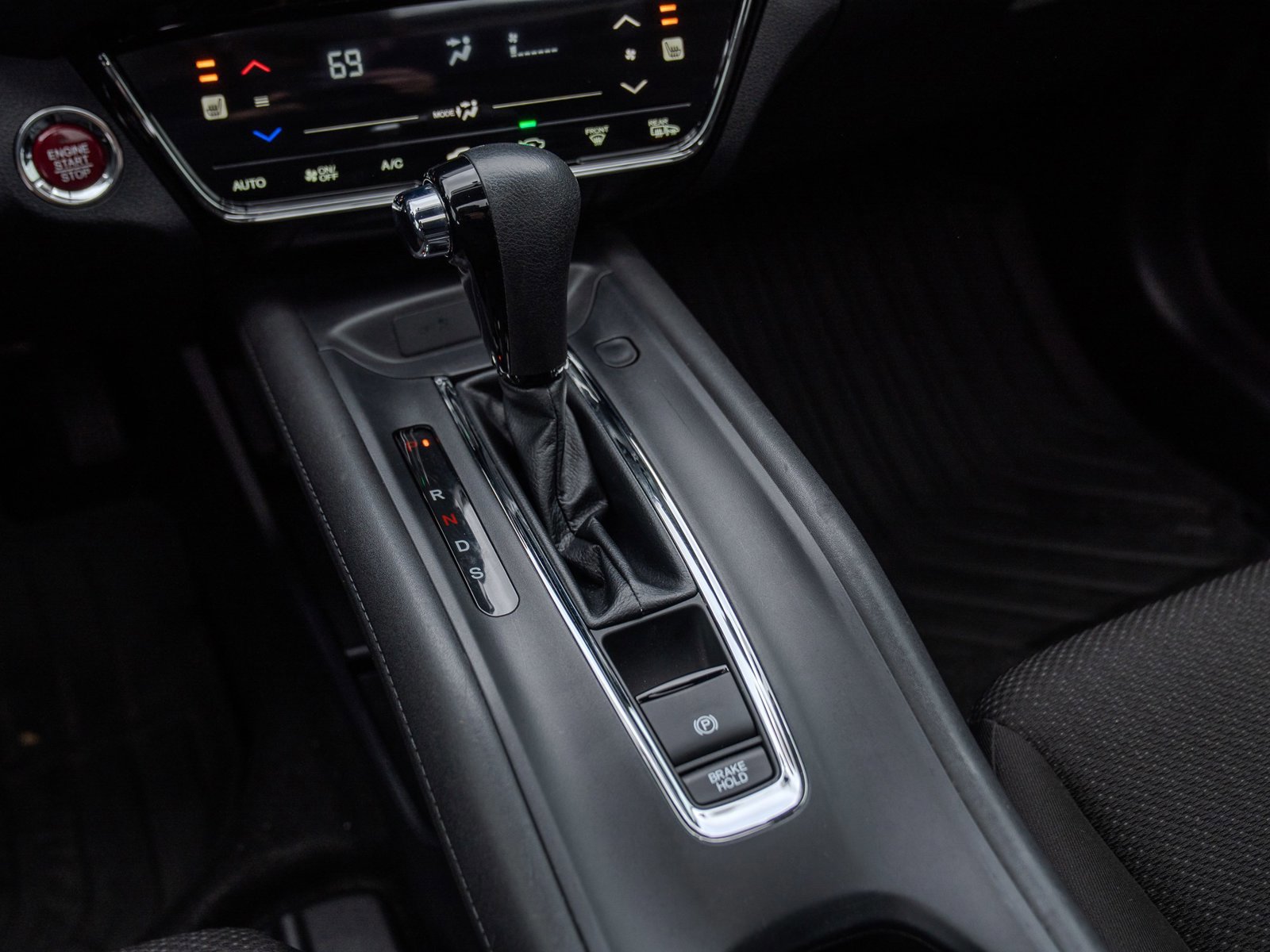 Used 2017 Honda HR-V EX image 27