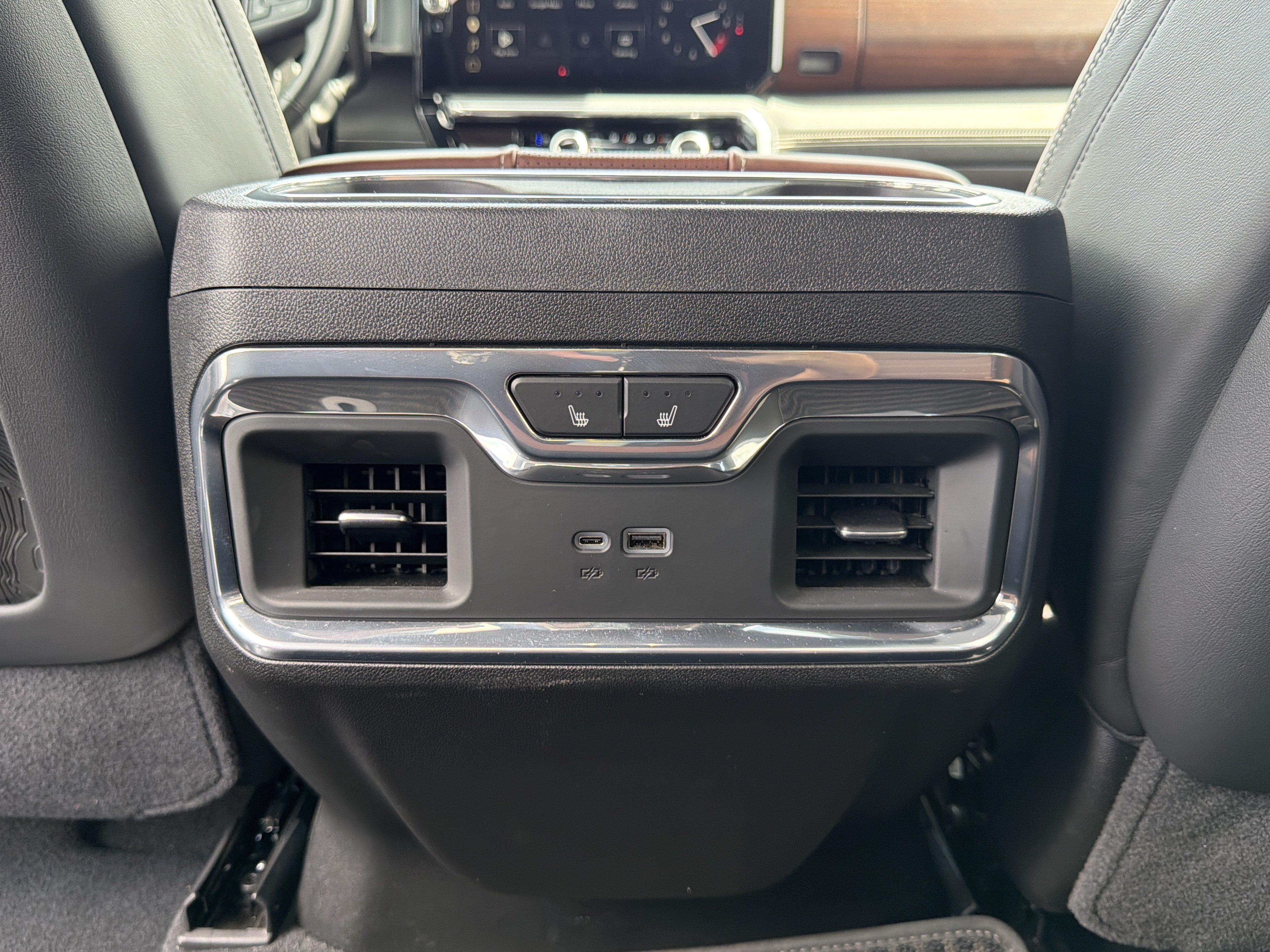 Used 2026 GMC Sierra 2500 Denali Ultimate AWD/4WD image 47