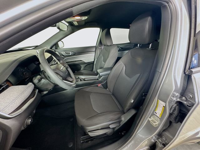 Used 2023 Jeep Compass Sport image 23