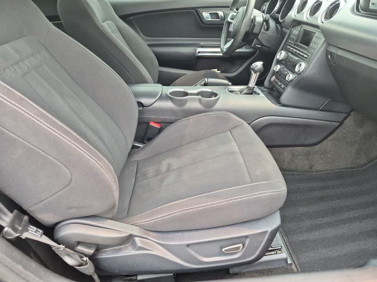 Used 2018 Ford Mustang GT RWD image 13