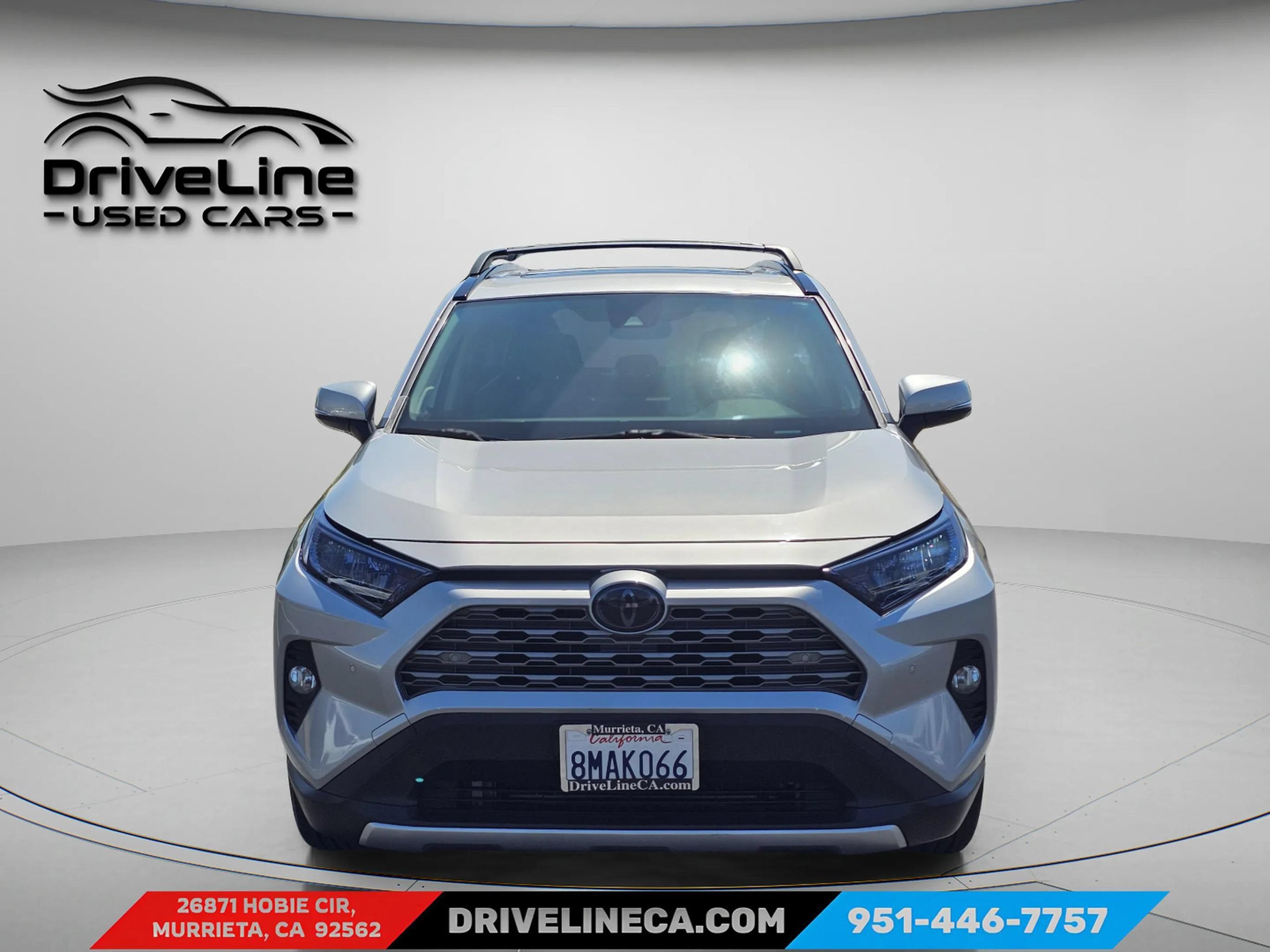 Used 2019 Toyota RAV4 Limited w/ Carpet Mat Package FWD image 2