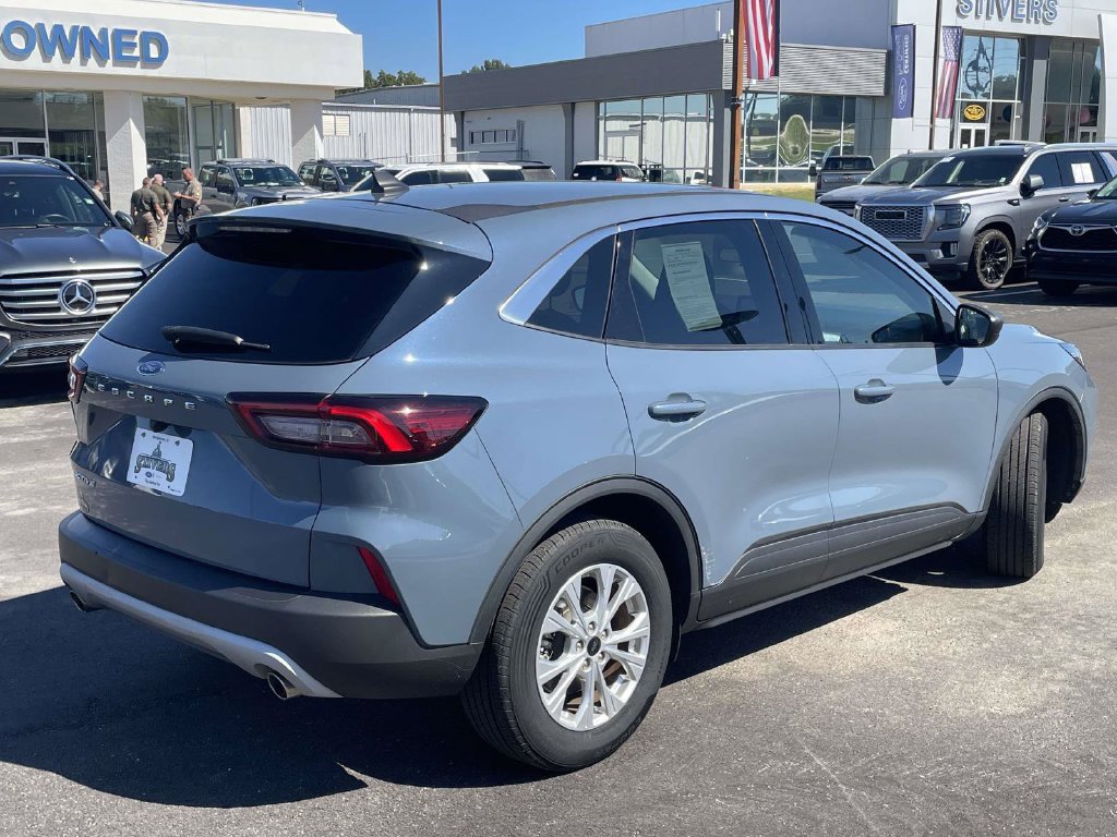 Certified 2023 Ford Escape Active FWD image 3