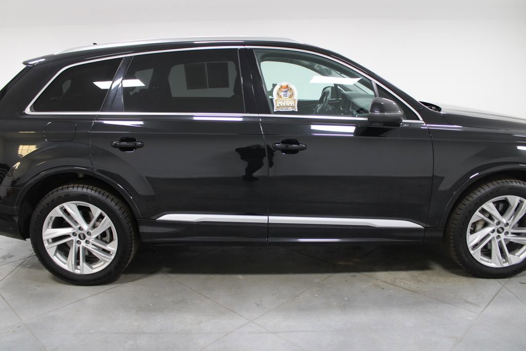 Used 2023 Audi Q7 3.0T Premium Plus image 11