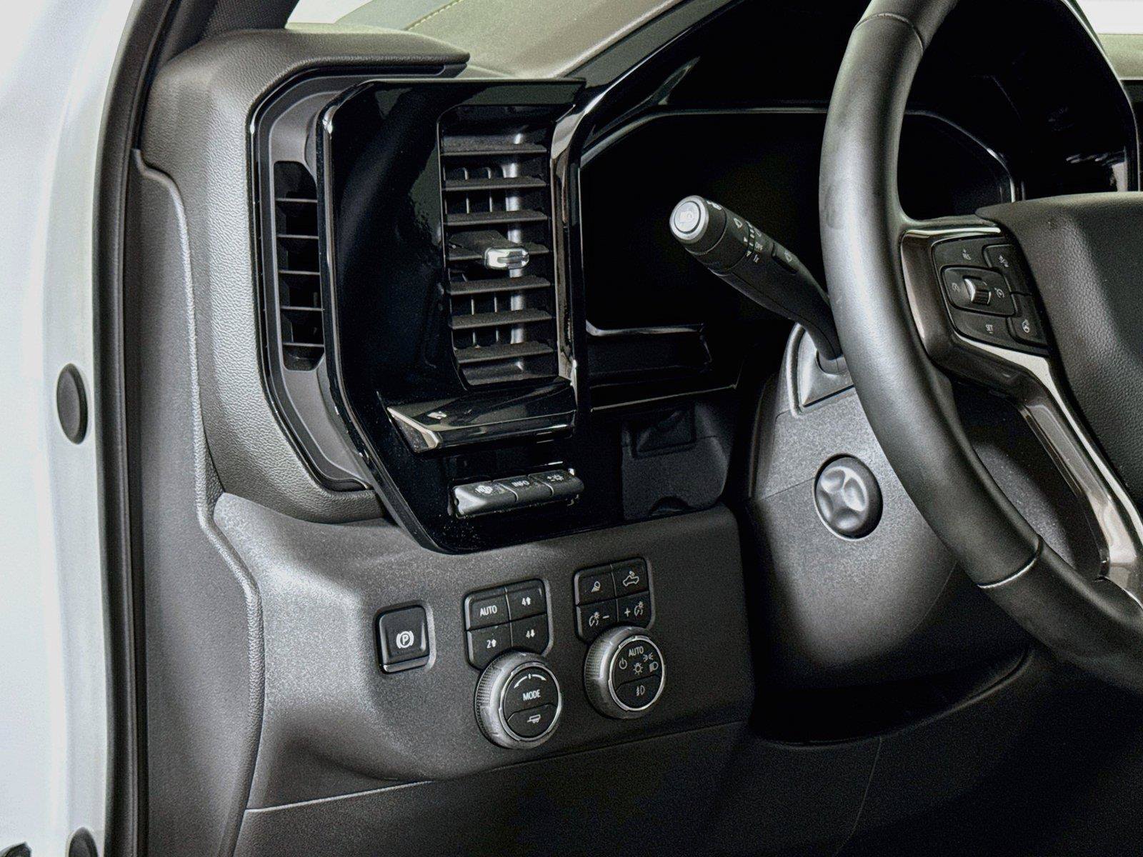 Certified 2026 Chevrolet Silverado 1500 ZR2 AWD/4WD image 8