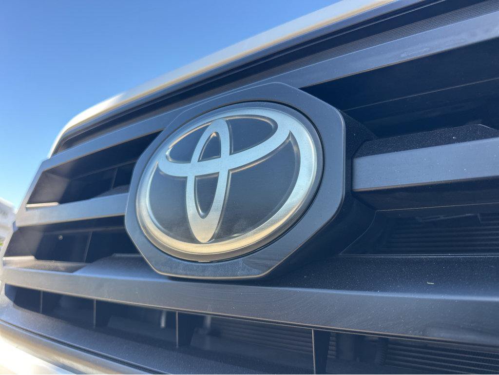Used 2020 Toyota Tacoma SR AWD/4WD image 39