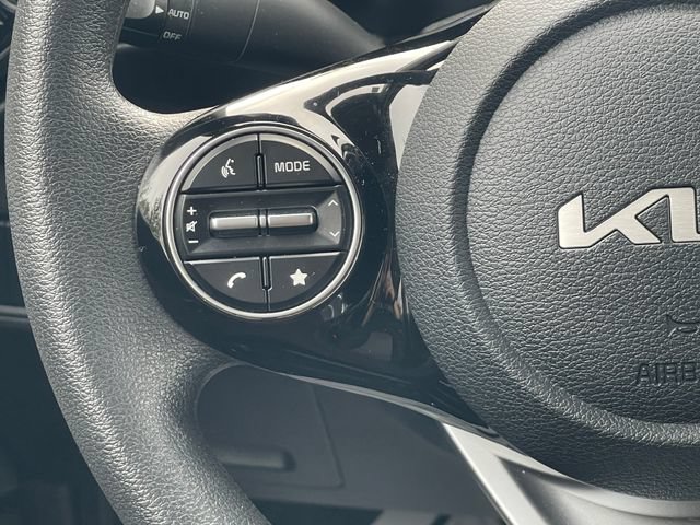 Used 2023 Kia Soul S FWD image 16