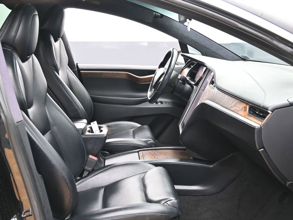 Used 2020 Tesla Model X Long Range AWD/4WD image 39