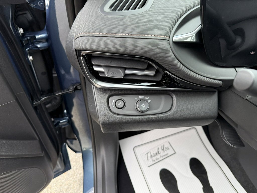 New 2026 Buick Envista Avenir FWD image 14