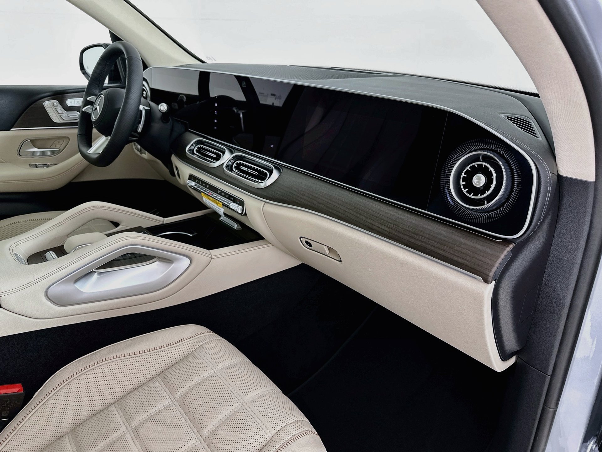 New 2027 Mercedes-Benz GLS 450 4MATIC image 33