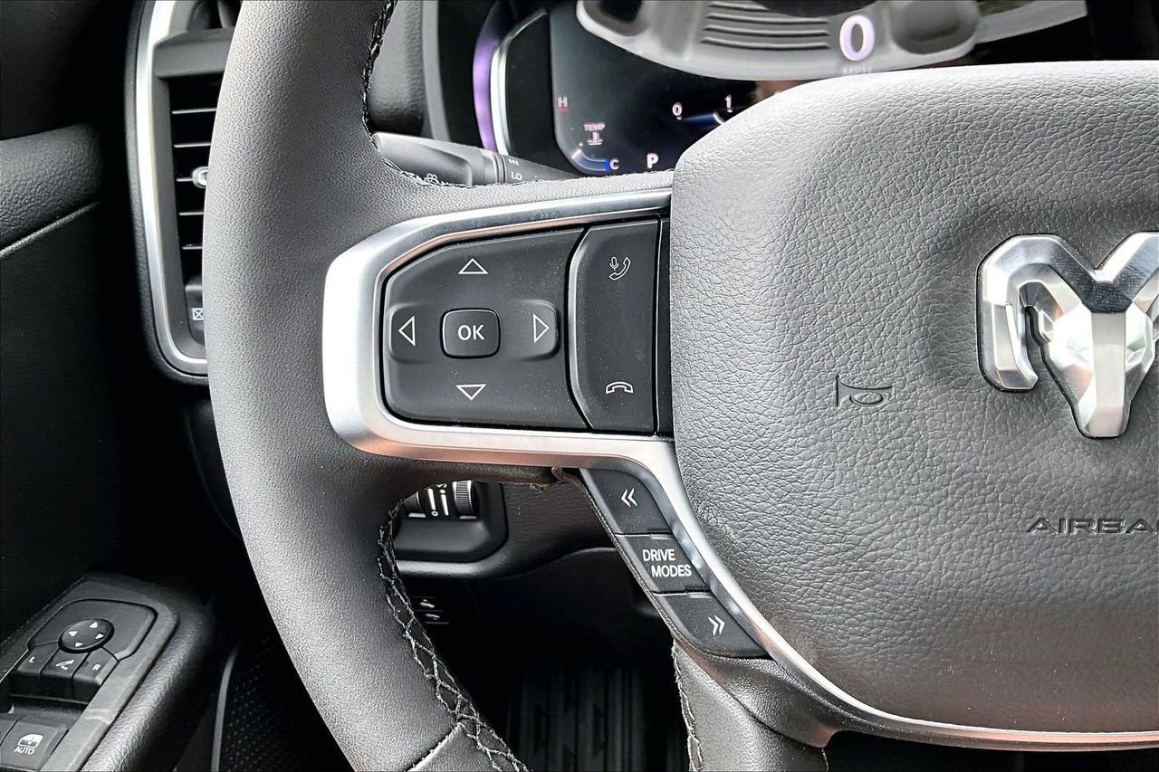 New 2026 RAM 1500 4x4 Crew Cab image 27