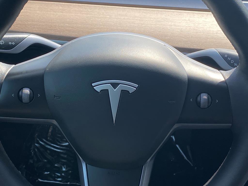 Used 2023 Tesla Model 3 Standard Range image 8