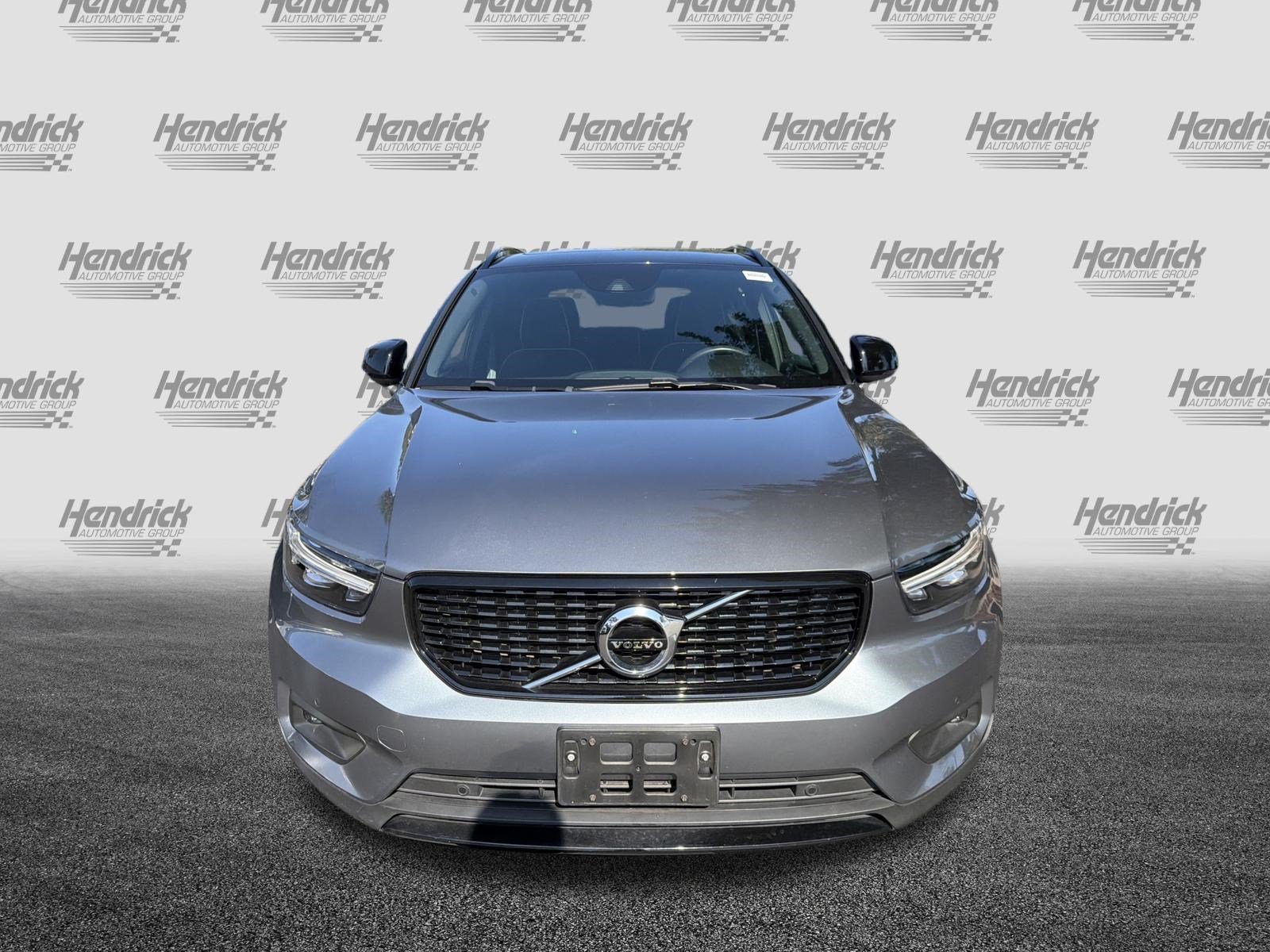 Used 2019 Volvo XC40 T5 R-Design AWD/4WD image 3