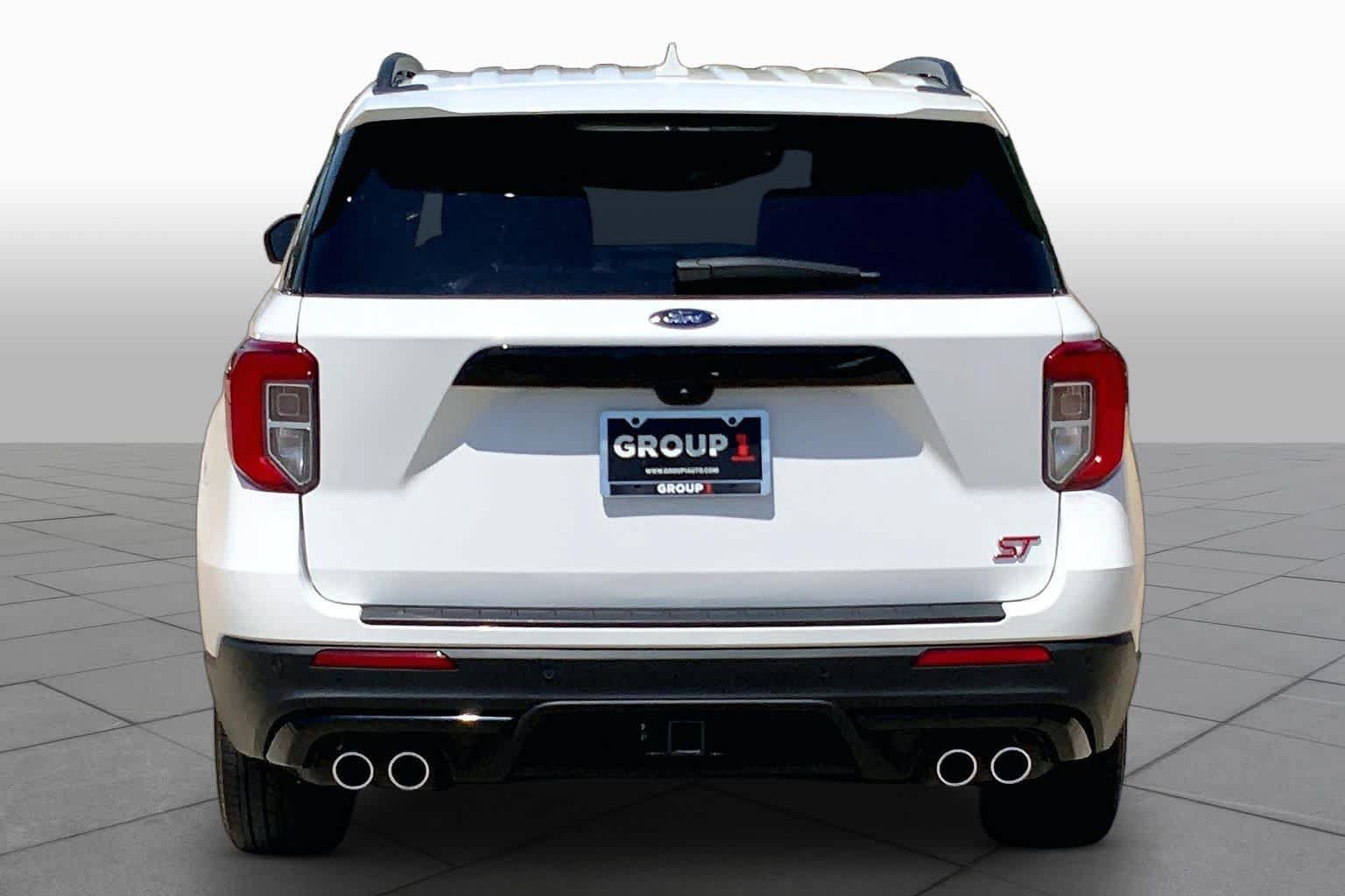 Used 2023 Ford Explorer ST AWD/4WD image 5
