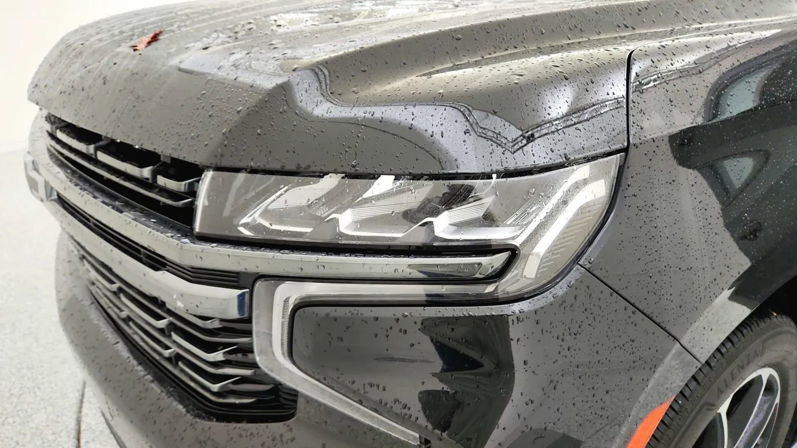 Used 2022 Chevrolet Suburban RST w/ Sport Performance Package image 14