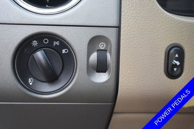 Used 2007 Ford F150 Lariat AWD/4WD image 5