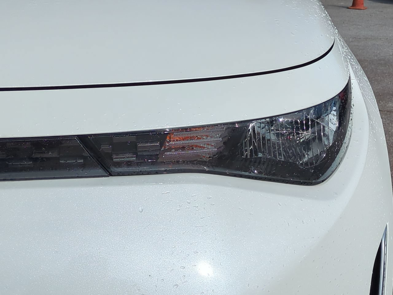 Certified 2025 Kia Soul LX w/ LX Technology Package FWD image 10
