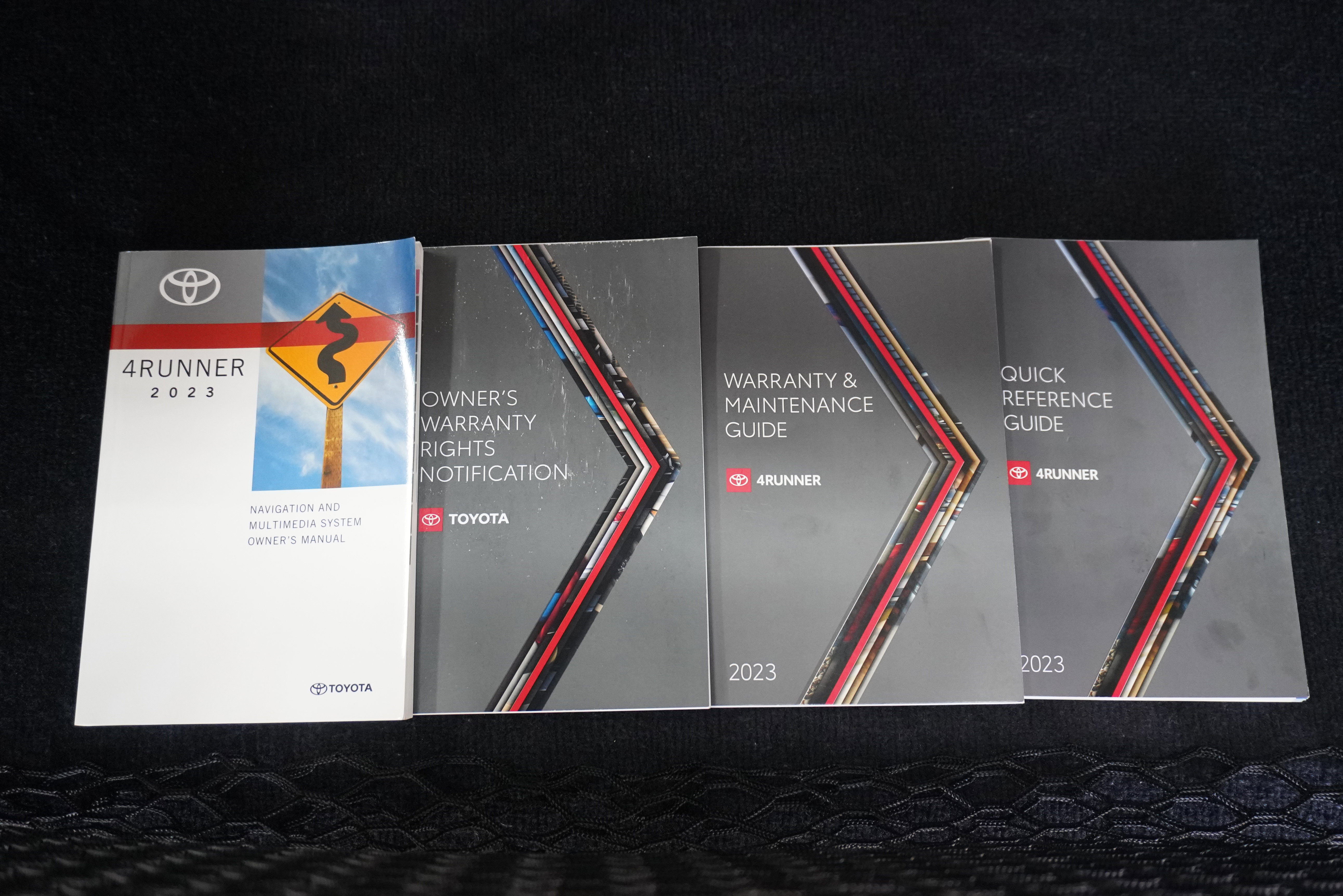 Used 2023 Toyota 4Runner 40th Anniversary SE AWD/4WD image 28