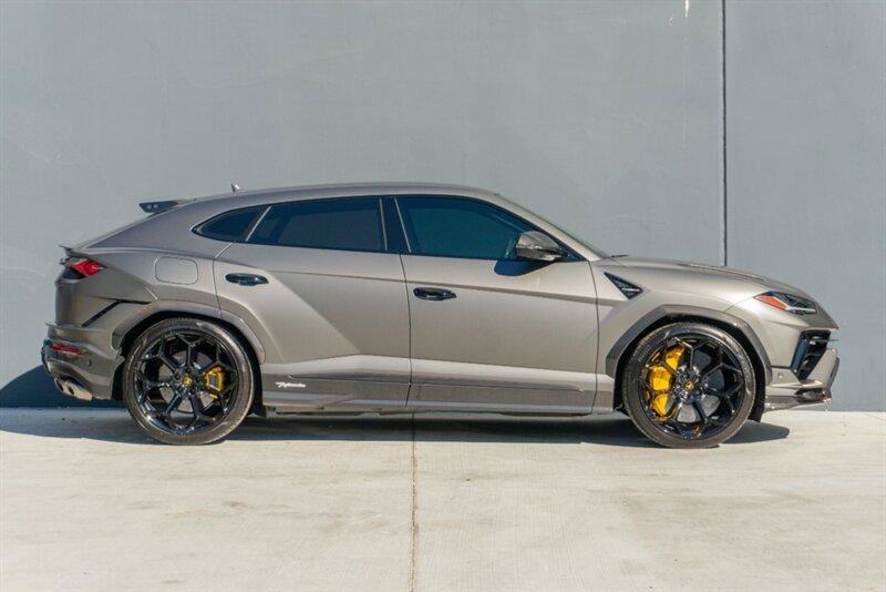 Used 2024 Lamborghini Urus Performante image 4
