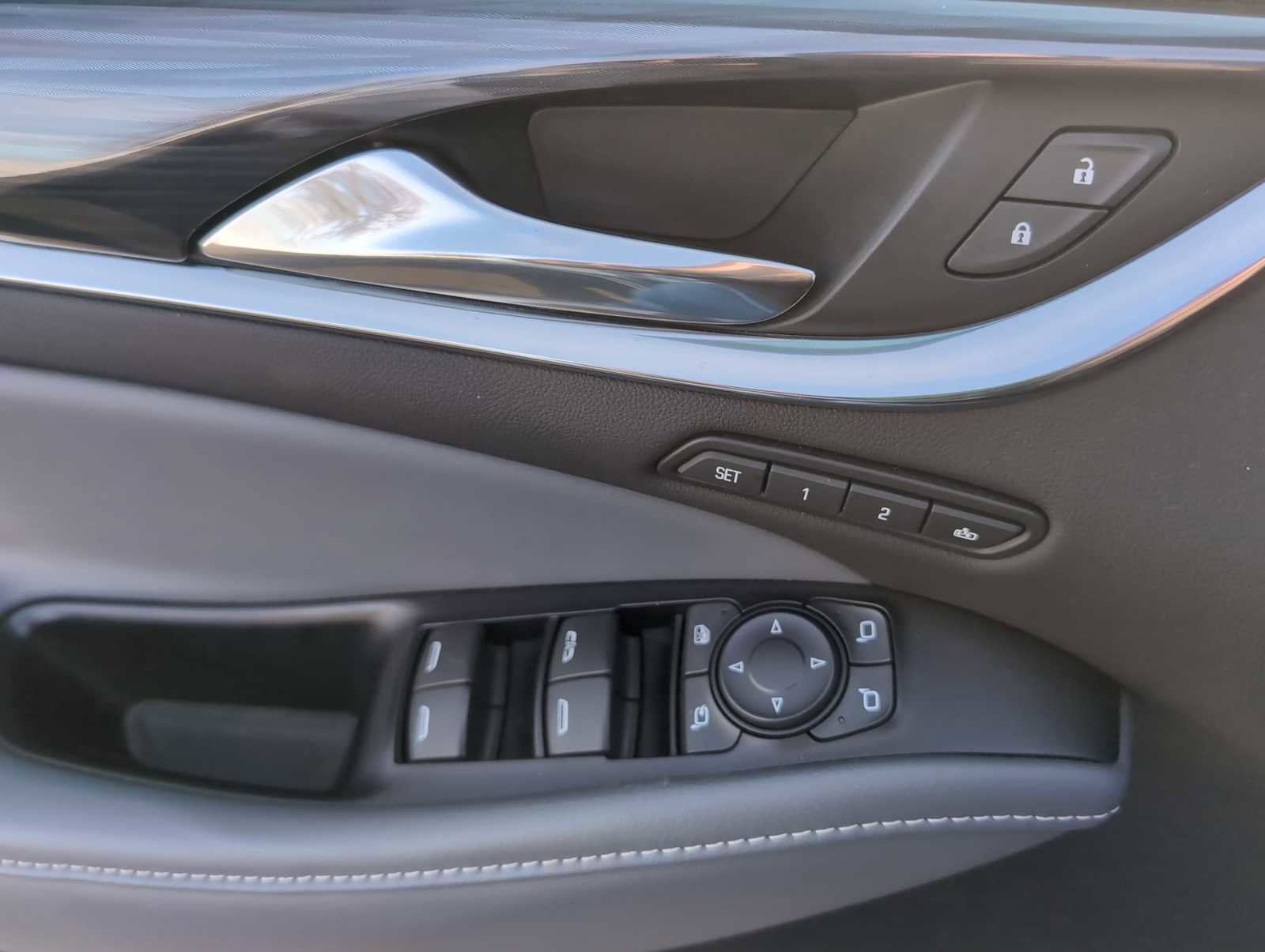 Used 2018 Buick Enclave Premium w/ LPO, Hit The Road Package image 23