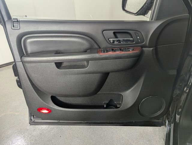 Used 2013 Cadillac Escalade EXT Premium image 7