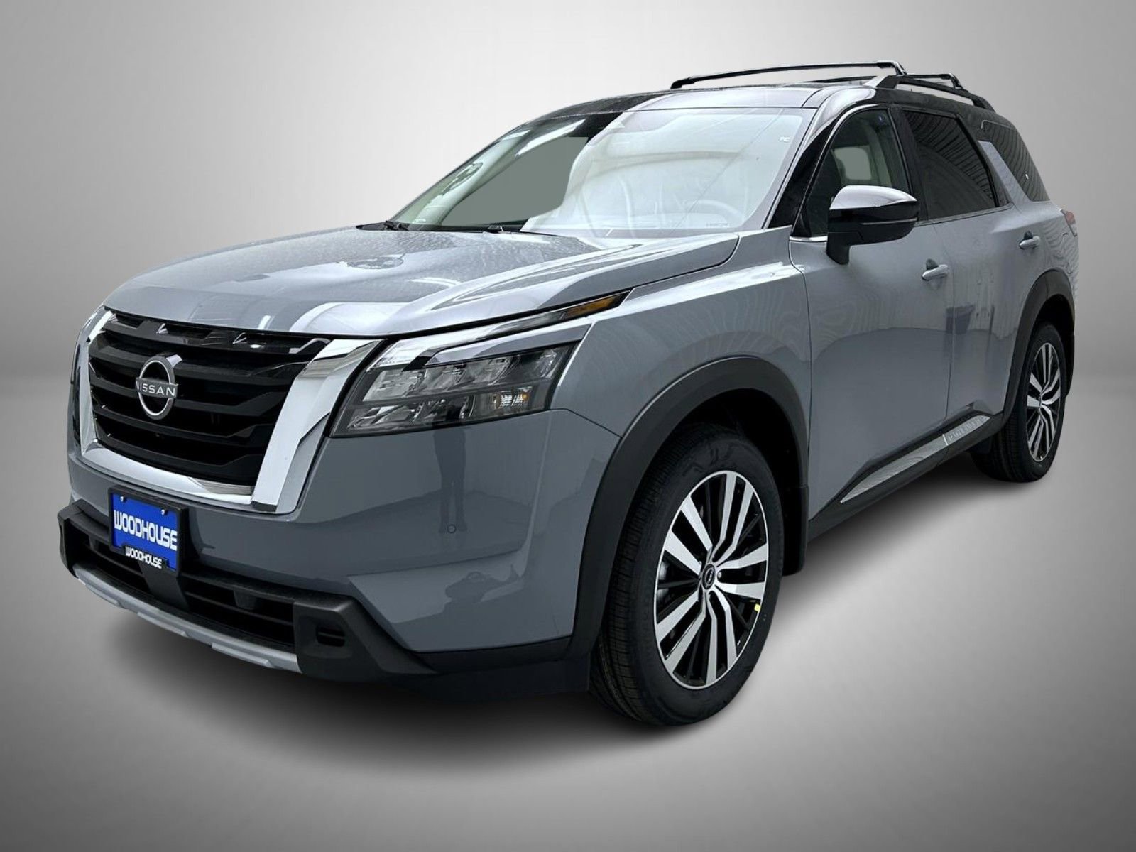 New 2025 Nissan Pathfinder Platinum image 1