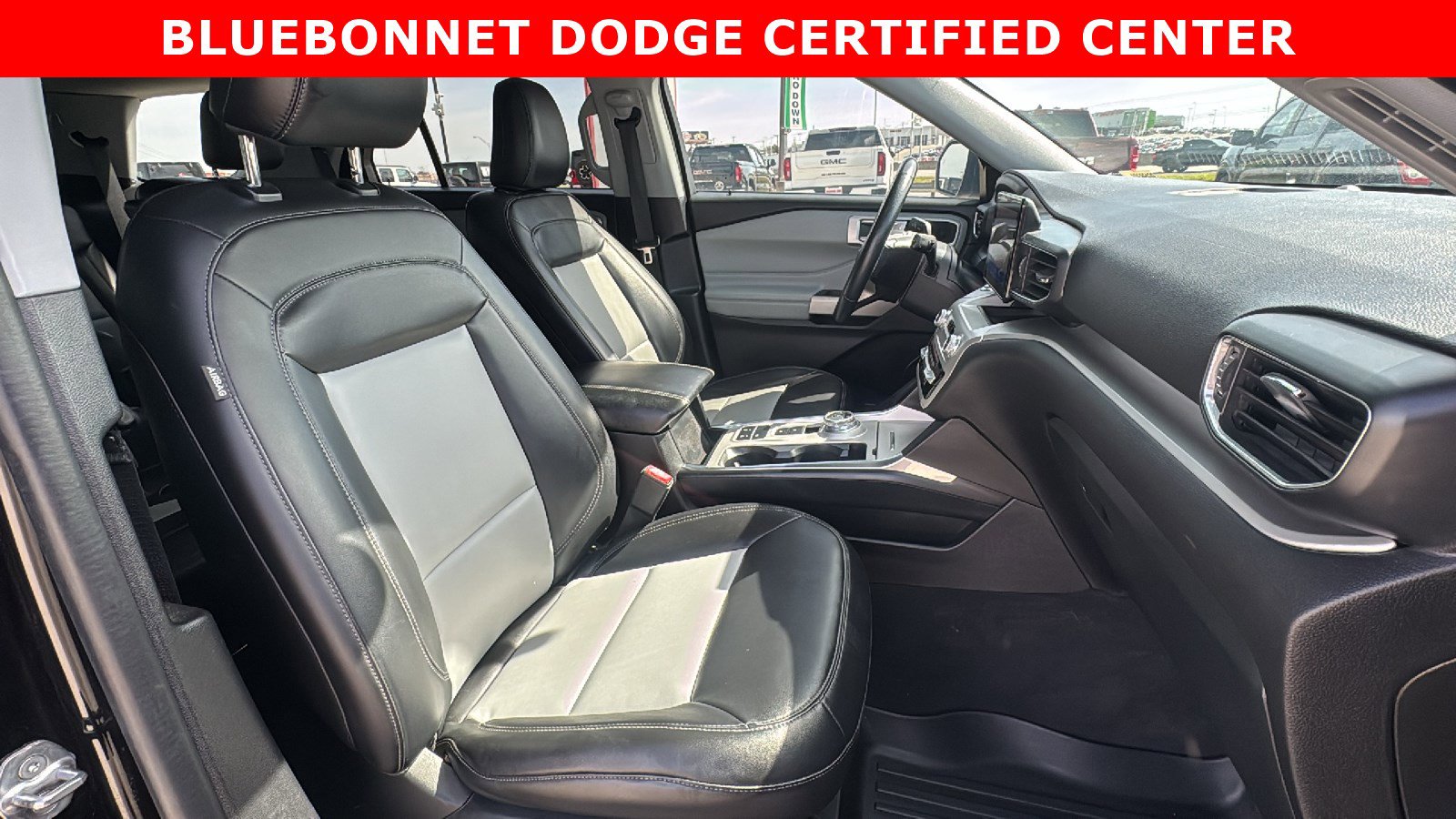 Used 2022 Ford Explorer XLT w/ Equipment Group 202A image 31