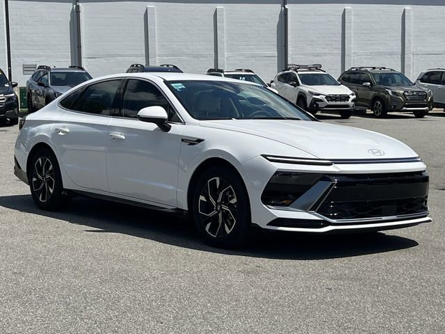 Certified 2025 Hyundai Sonata SEL AWD/4WD image 15