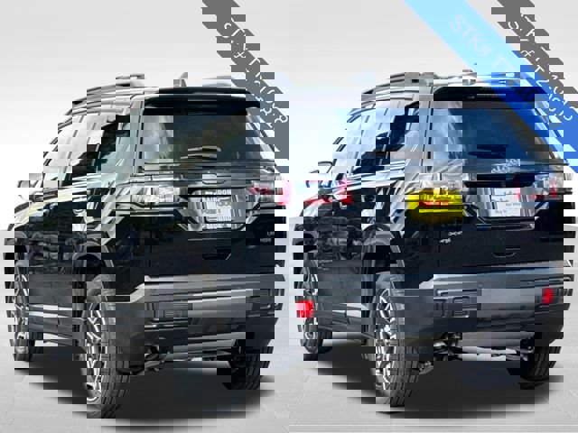 New 2026 Jeep Cherokee Laredo image 4