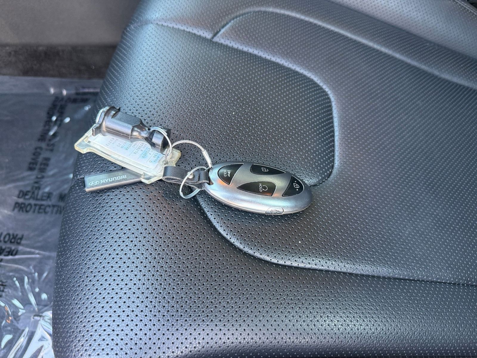 Used 2025 Hyundai Elantra Limited image 21