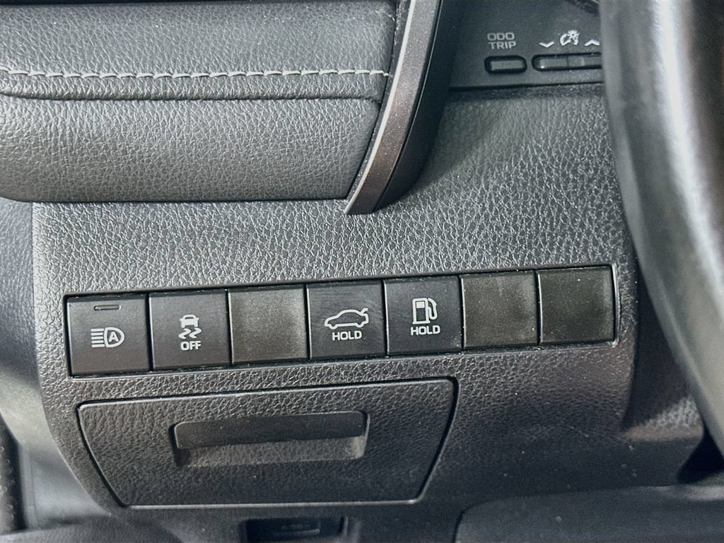 Used 2023 Toyota Camry SE FWD image 21