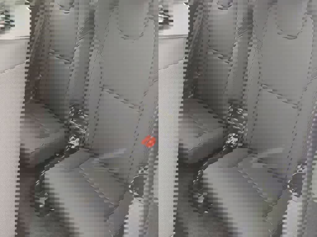 New 2025 Volvo XC90 B5 Plus w/ Protection Package Premier image 20