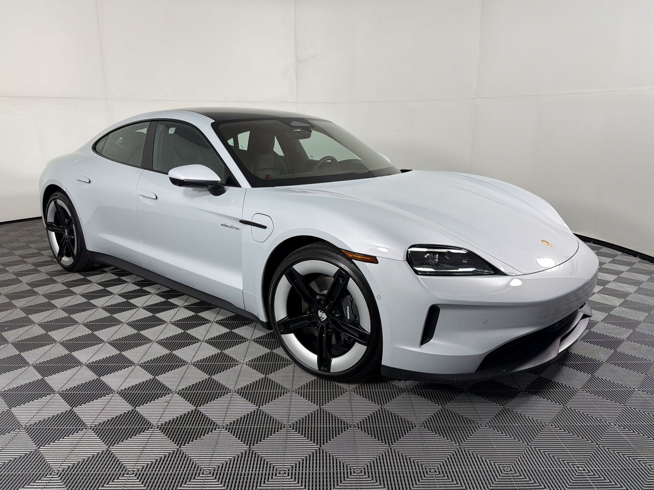 New 2026 Porsche Taycan AWD/4WD image 7
