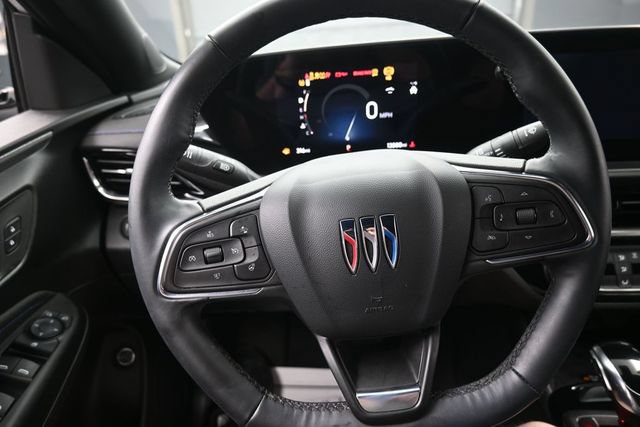 Used 2024 Buick Envista Sport Touring w/ Convenience I Package FWD image 8