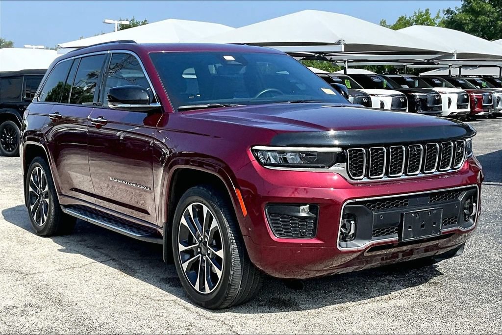Used 2023 Jeep Grand Cherokee Overland w/ Adv Protech Group III AWD/4WD video 1