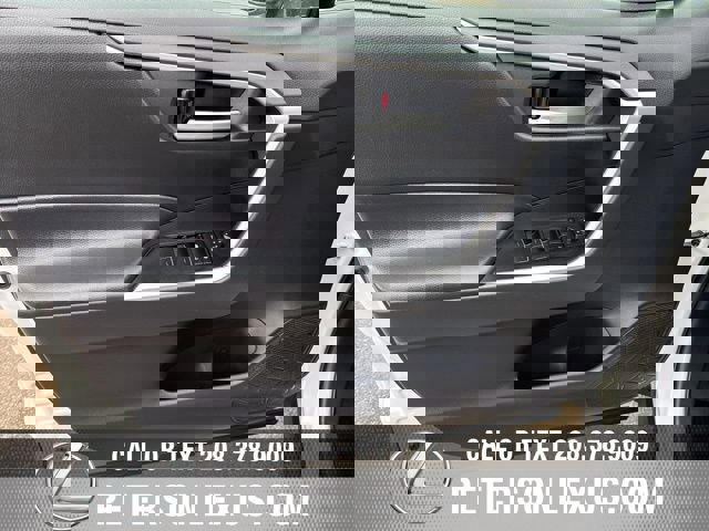 Used 2025 Toyota RAV4 XLE image 18