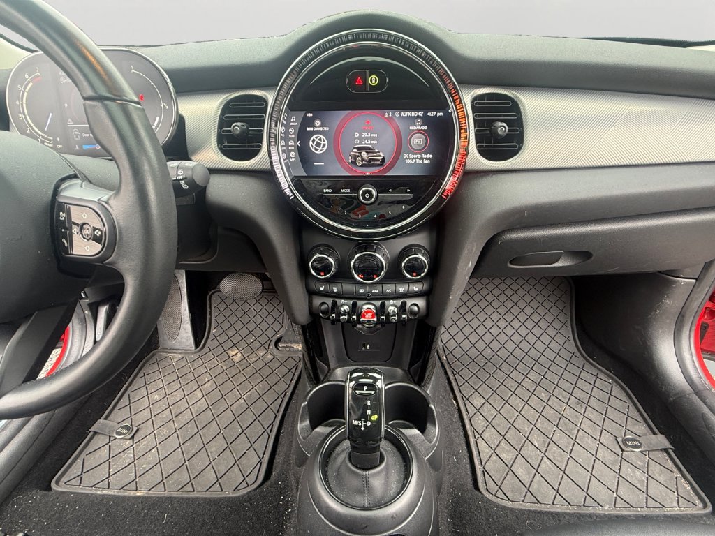 Used 2023 MINI Cooper 2-Door Hardtop FWD image 14