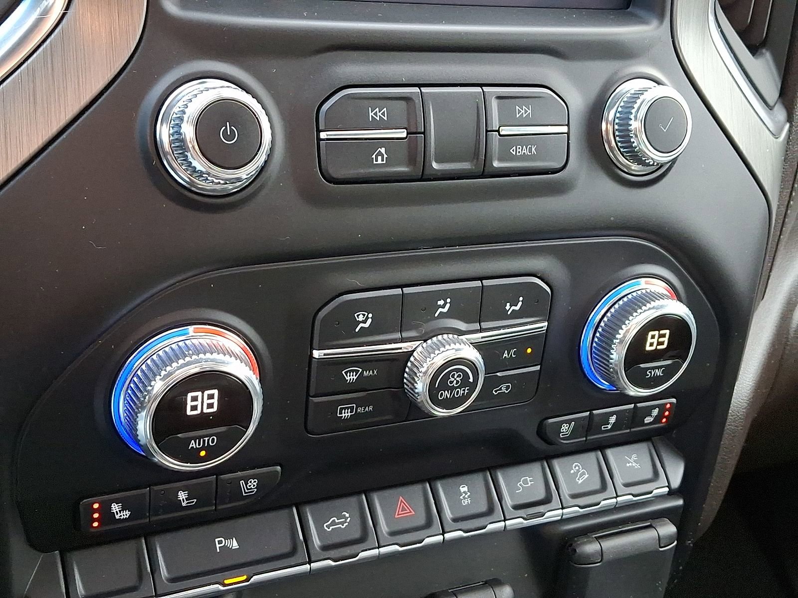 Used 2022 GMC Sierra 1500 Denali w/ Denali Premium Package image 16